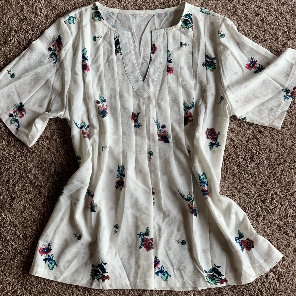 Flowy Short Sleeve Blouse